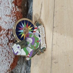Buzz Light-year Disney Pin.